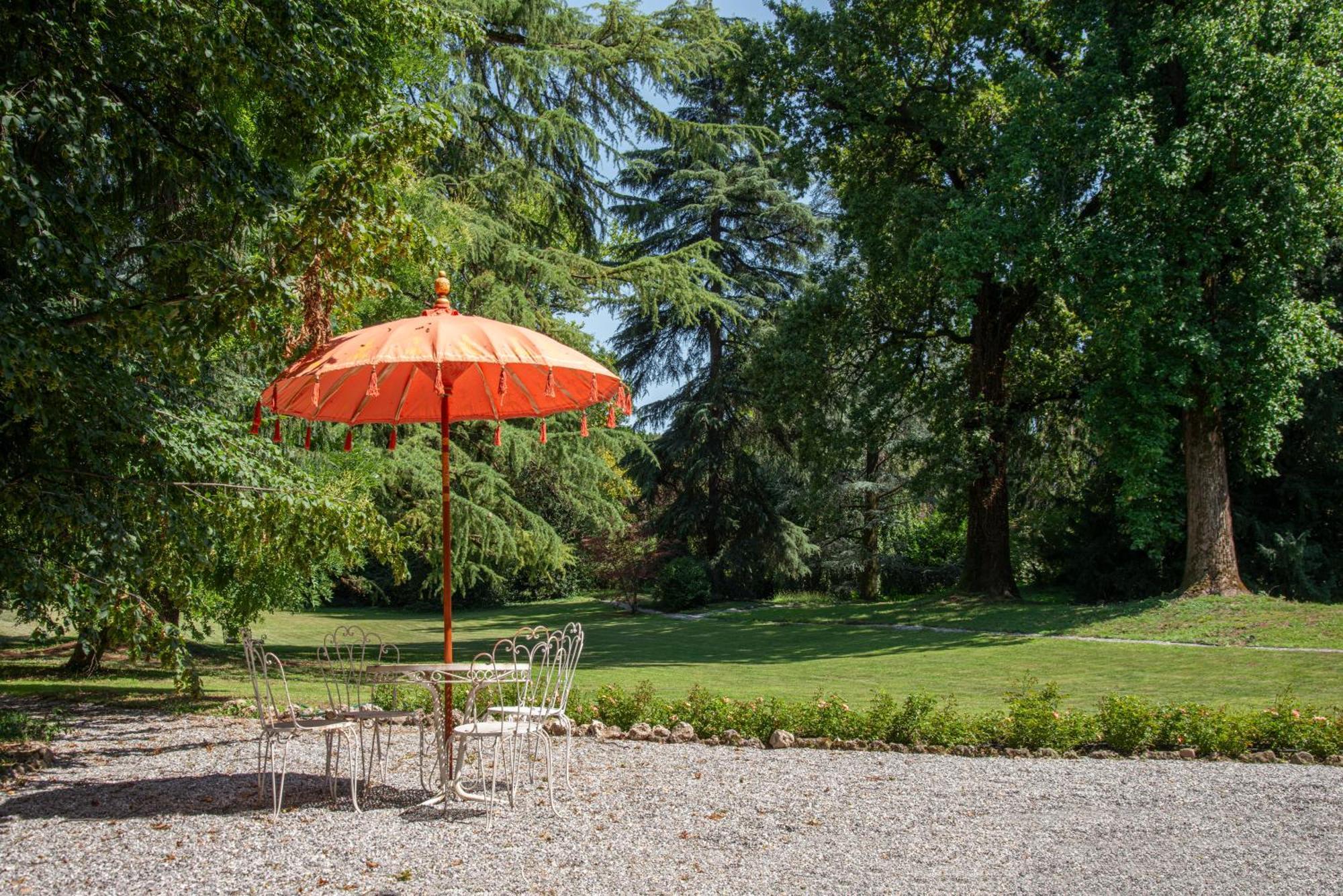 Villa Galimberti Maison De Charme Osnago Esterno foto